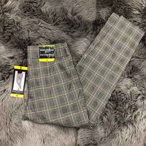 Mario Serrani | Women’s Plaid Cropped Pants